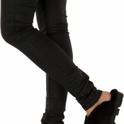 UGG Coquette Dames Sloffen - Black - Maat 41 26 UGG Coquette Dames Sloffen - Black - Maat 41 -Dames Winkel 540x840 3