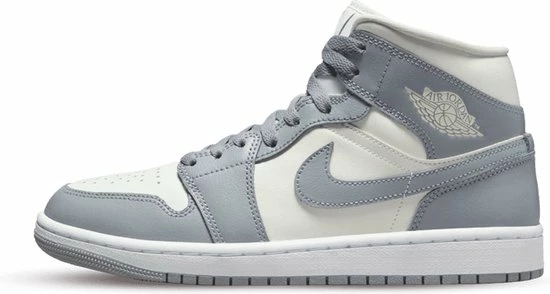 Air Jordan 1 Mid Stealth (W) 3 Air Jordan 1 Mid Stealth (W)