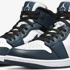 Nike Air Jordan 1 Mid, Amory Navy/White/-Black, Mid Teal, 554725 411, EUR 45 28 Nike Air Jordan 1 Mid, Amory Navy/White/-Black, Mid Teal, 554725 411, EUR 45 -Dames Winkel 550x295 18