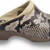 Medische PU Klompen - PU Klompen Met Kunststof Zool - Ziekenhuis Klompen - Zorgklompen - DINA CLOGS - Snakeskin - Maat 37 2 Medische PU Klompen - PU Klompen Met Kunststof Zool - Ziekenhuis Klompen - Zorgklompen - DINA CLOGS - Snakeskin - Maat 37 -Dames Winkel 550x300 4