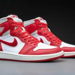 Nike Air Jordan 1 Retro High OG Varsity Red (W) DJ4891-061 Maat 38 ROOD 16 Nike Air Jordan 1 Retro High OG Varsity Red (W) DJ4891-061 Maat 38 ROOD -Dames Winkel 550x366 115