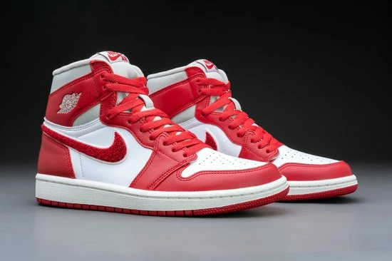 Nike Air Jordan 1 Retro High OG Varsity Red (W) DJ4891-061 Maat 38 ROOD 7 Nike Air Jordan 1 Retro High OG Varsity Red (W) DJ4891-061 Maat 38 ROOD - Afbeelding 5