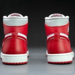 Nike Air Jordan 1 Retro High OG Varsity Red (W) DJ4891-061 Maat 38 ROOD 20 Nike Air Jordan 1 Retro High OG Varsity Red (W) DJ4891-061 Maat 38 ROOD -Dames Winkel 550x366 119