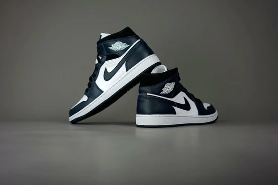 Nike Air Jordan 1 Mid, Amory Navy/White/-Black, Mid Teal, 554725 411, EUR 45 6 Nike Air Jordan 1 Mid, Amory Navy/White/-Black, Mid Teal, 554725 411, EUR 45 - Afbeelding 4