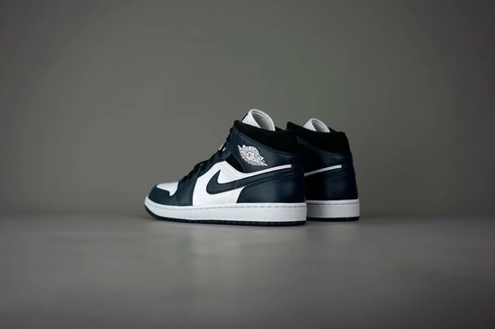 Nike Air Jordan 1 Mid, Amory Navy/White/-Black, Mid Teal, 554725 411, EUR 45 8 Nike Air Jordan 1 Mid, Amory Navy/White/-Black, Mid Teal, 554725 411, EUR 45 - Afbeelding 6