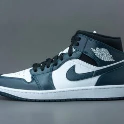 Nike Air Jordan 1 Mid, Amory Navy/White/-Black, Mid Teal, 554725 411, EUR 45 44 Nike Air Jordan 1 Mid, Amory Navy/White/-Black, Mid Teal, 554725 411, EUR 45 -Dames Winkel 550x366 133