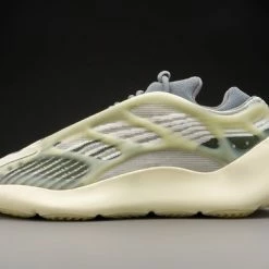 Adidas Yeezy 700 V3 Fade Salt ID1674 Maat 37 1/3 Kleur Als Op Foto -Dames Winkel 550x366 31