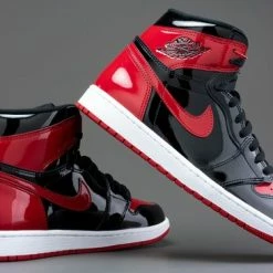 Nike Air Jordan 1 Retro High OG, Bred Patent, Black Red, 555088-063, EUR 41 14 Nike Air Jordan 1 Retro High OG, Bred Patent, Black Red, 555088-063, EUR 41 -Dames Winkel 550x366 37