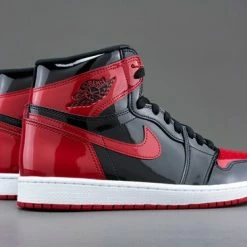 Nike Air Jordan 1 Retro High OG, Bred Patent, Black Red, 555088-063, EUR 41 16 Nike Air Jordan 1 Retro High OG, Bred Patent, Black Red, 555088-063, EUR 41 -Dames Winkel 550x366 39