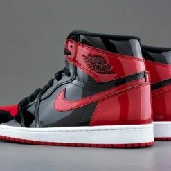 Nike Air Jordan 1 Retro High OG, Bred Patent, Black Red, 555088-063, EUR 41 17 Nike Air Jordan 1 Retro High OG, Bred Patent, Black Red, 555088-063, EUR 41 -Dames Winkel 550x366 40