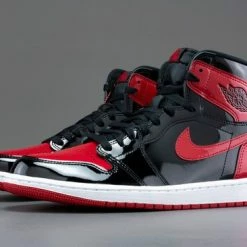 Nike Air Jordan 1 Retro High OG, Bred Patent, Black Red, 555088-063, EUR 41 19 Nike Air Jordan 1 Retro High OG, Bred Patent, Black Red, 555088-063, EUR 41 -Dames Winkel 550x366 42