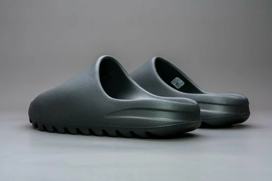Adidas Yeezy Slide Onyx HQ6448 Maat 42 Kleur Als Op Foto 5 Adidas Yeezy Slide Onyx HQ6448 Maat 42 Kleur Als Op Foto - Afbeelding 3