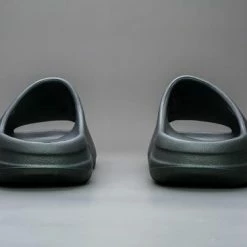 Adidas Yeezy Slide Onyx HQ6448 Maat 42 Kleur Als Op Foto 13 Adidas Yeezy Slide Onyx HQ6448 Maat 42 Kleur Als Op Foto -Dames Winkel 550x366 68