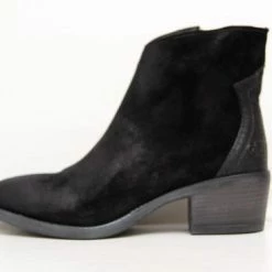 AQA A 7105 Western Achtig Kort Laarsje In Zwart - Maat 42 -Dames Winkel 550x366 84