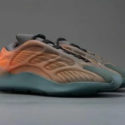 Adidas Yeezy 700 V3 Copper Fade GY4109 Maat 42 2/3 COPPER FADE -Dames Winkel 550x366 91