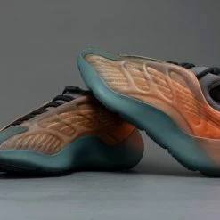 Adidas Yeezy 700 V3 Copper Fade GY4109 Maat 42 2/3 COPPER FADE -Dames Winkel 550x366 95