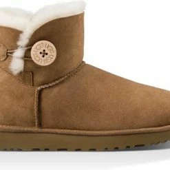 UGG Enkellaarzen Vrouwen - Bruin - Maat 41 27 UGG Enkellaarzen Vrouwen - Bruin - Maat 41 -Dames Winkel 550x414