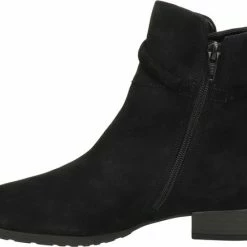 Gabor Enkellaarsjes Dames / Laarzen / Damesschoenen - Suède - 92.716.47 - Zwart - Maat 38 23 Gabor Enkellaarsjes Dames / Laarzen / Damesschoenen - Suède - 92.716.47 - Zwart - Maat 38 -Dames Winkel 550x437 6