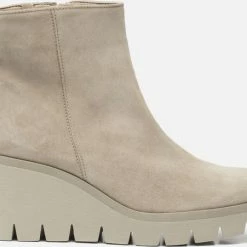 Gabor Enkellaarsjes Dames / Laarzen / Damesschoenen - Suède - 94.780.12 - Beige - Maat 40 28 Gabor Enkellaarsjes Dames / Laarzen / Damesschoenen - Suède - 94.780.12 - Beige - Maat 40 -Dames Winkel 550x451 6