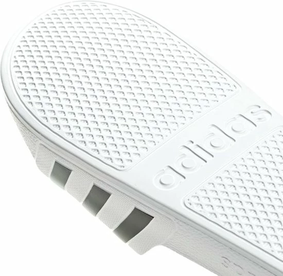 Adidas Slippers Adilette - UK 10 (maat 44,5) - Wit/zwart 6 Adidas Slippers Adilette - UK 10 (maat 44,5) - Wit/zwart - Afbeelding 4