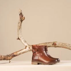 Travelin' Vadfoss Dames Enkellaarzen - Wol Gevoerde Boots - Cognac Leer - Maat 36 17 Travelin' Vadfoss Dames Enkellaarzen - Wol Gevoerde Boots - Cognac Leer - Maat 36 -Dames Winkel 550x550 291