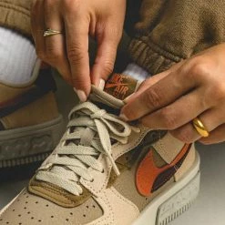 Nike Air Force 1 Fontanka "Rattan" - Sneakers - Dames - Maat 36.5 - Madder Root/Khaki -Dames Winkel 550x550 296