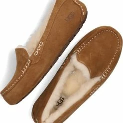 UGG Sloffen - Maat 36 - Vrouwen - Bruin/wit -Dames Winkel 550x620 4