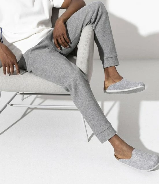 Birkenstock Amsterdam Light Gray Narrow VEG Felt Wooly Home Unisex Pantoffels - Lichtgrijs - Maat 42 4 Birkenstock Amsterdam Light Gray Narrow VEG Felt Wooly Home Unisex Pantoffels - Lichtgrijs - Maat 42 - Afbeelding 2